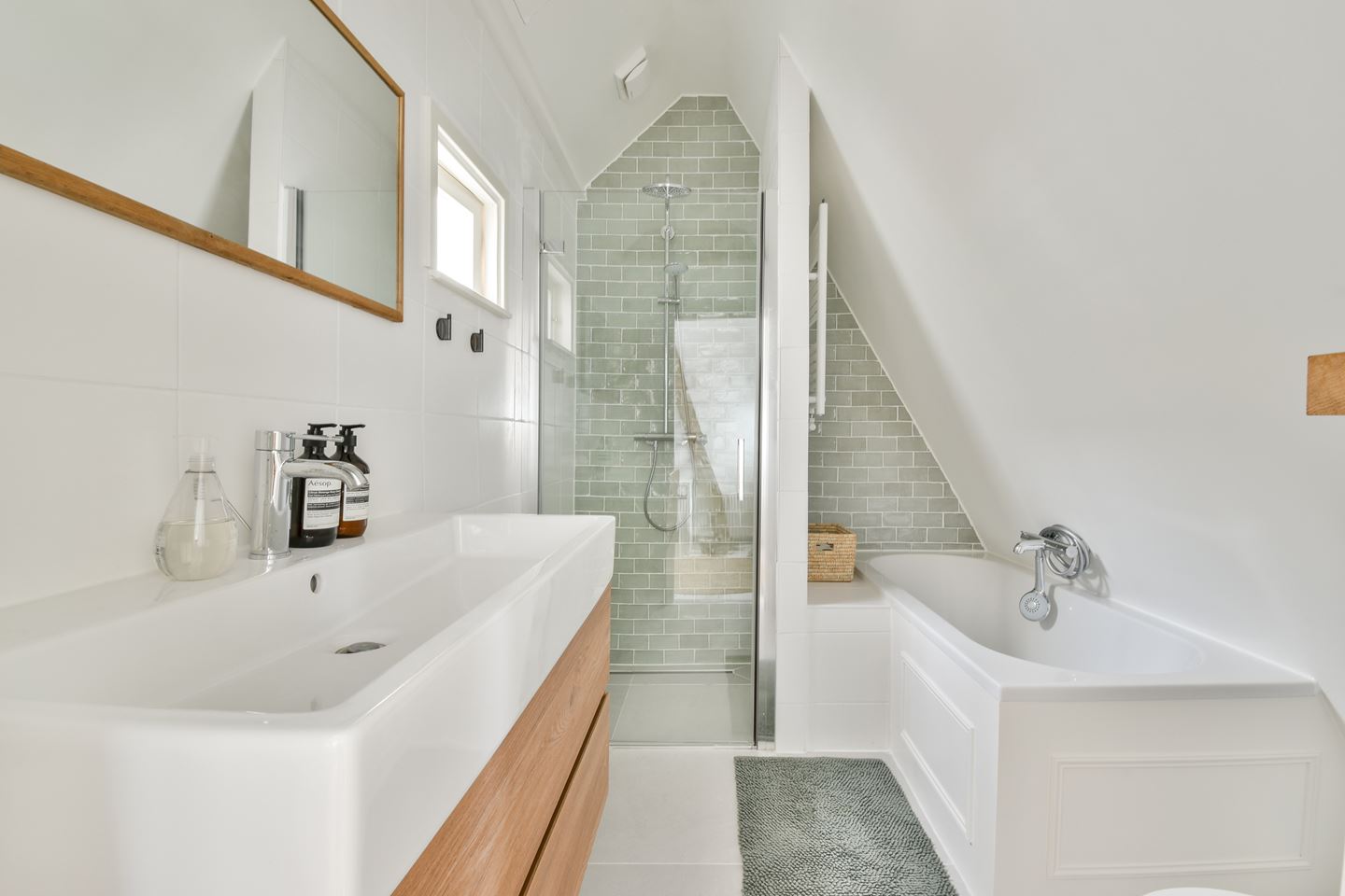 739_1440 Afbeelding van een badkamer renovatie Amsterdam als resultaat van Renovatie Amsterdam. Gebouwd door een timmerman in Amsterdam.