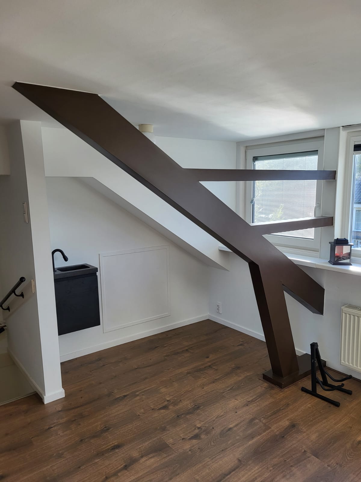 Een ruimte die is aangepakt door Richel Bouw met een renovatie.
